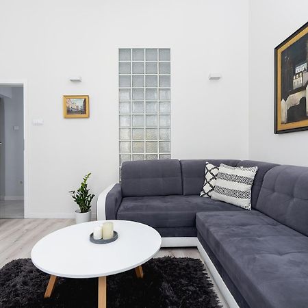 Two Bedroom Apartment - Starowislna 36 クラクフ エクステリア 写真